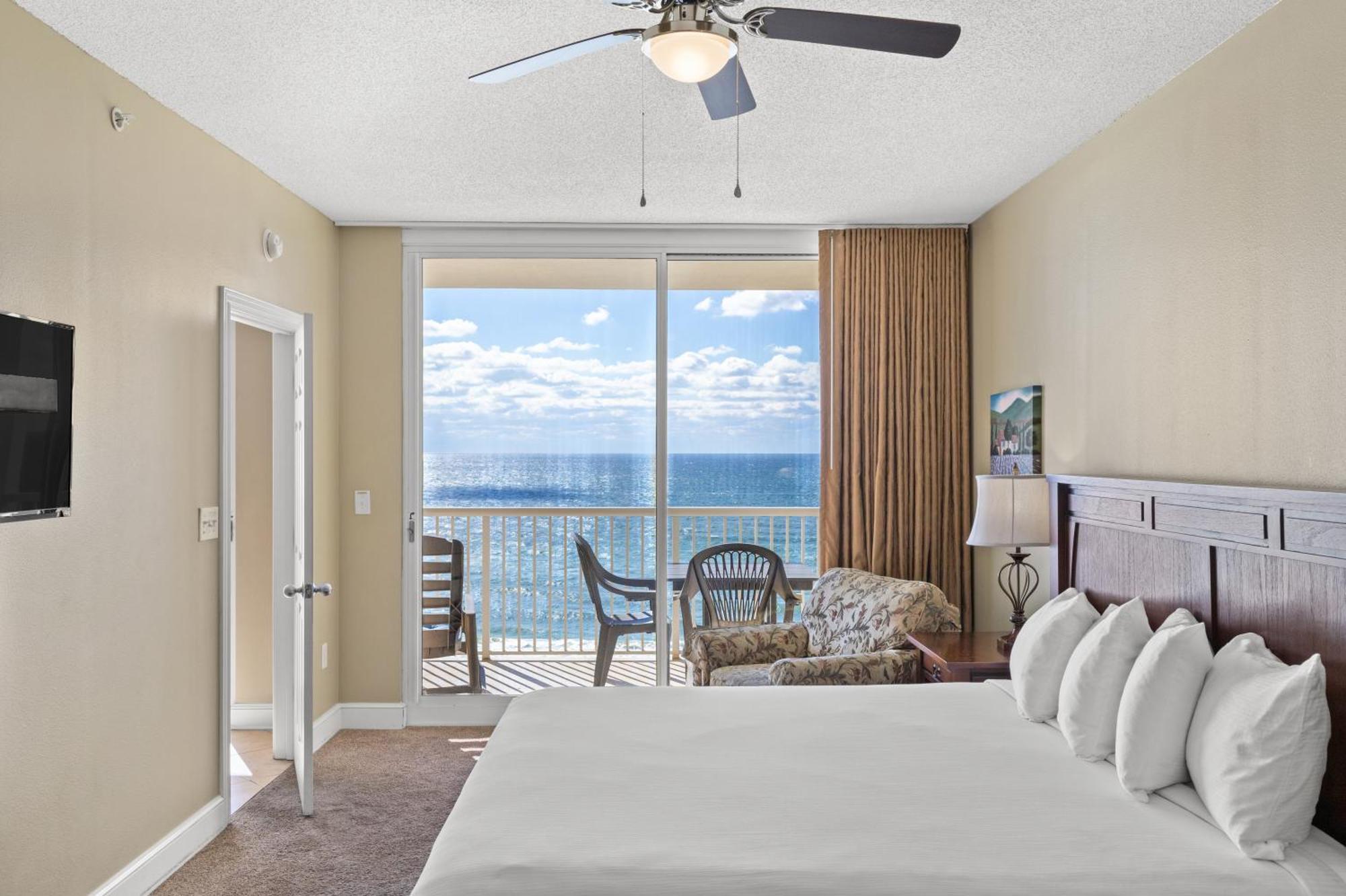 Official Majestic Beach Resort - Over 60 Units - All Ocean Front, Panama City Beach, Fl Экстерьер фото
