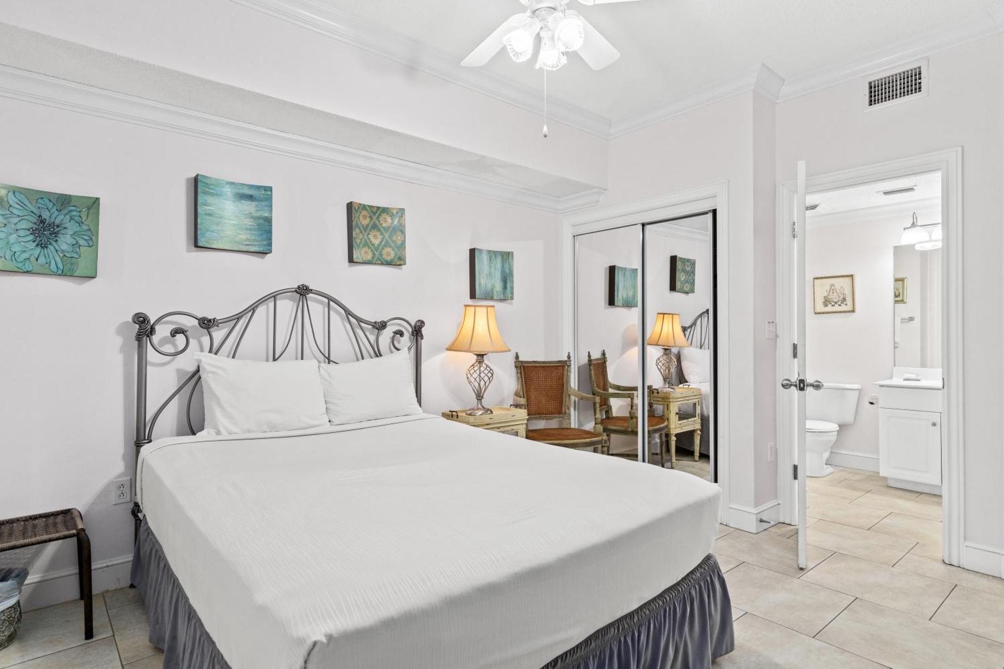 Official Majestic Beach Resort - Over 60 Units - All Ocean Front, Panama City Beach, Fl Номер фото