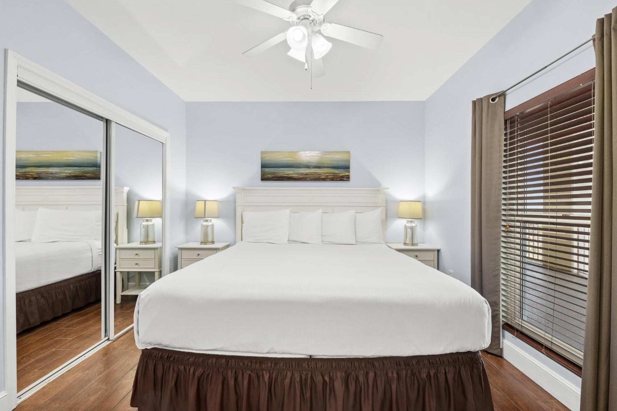 Official Majestic Beach Resort - Over 60 Units - All Ocean Front, Panama City Beach, Fl Номер фото