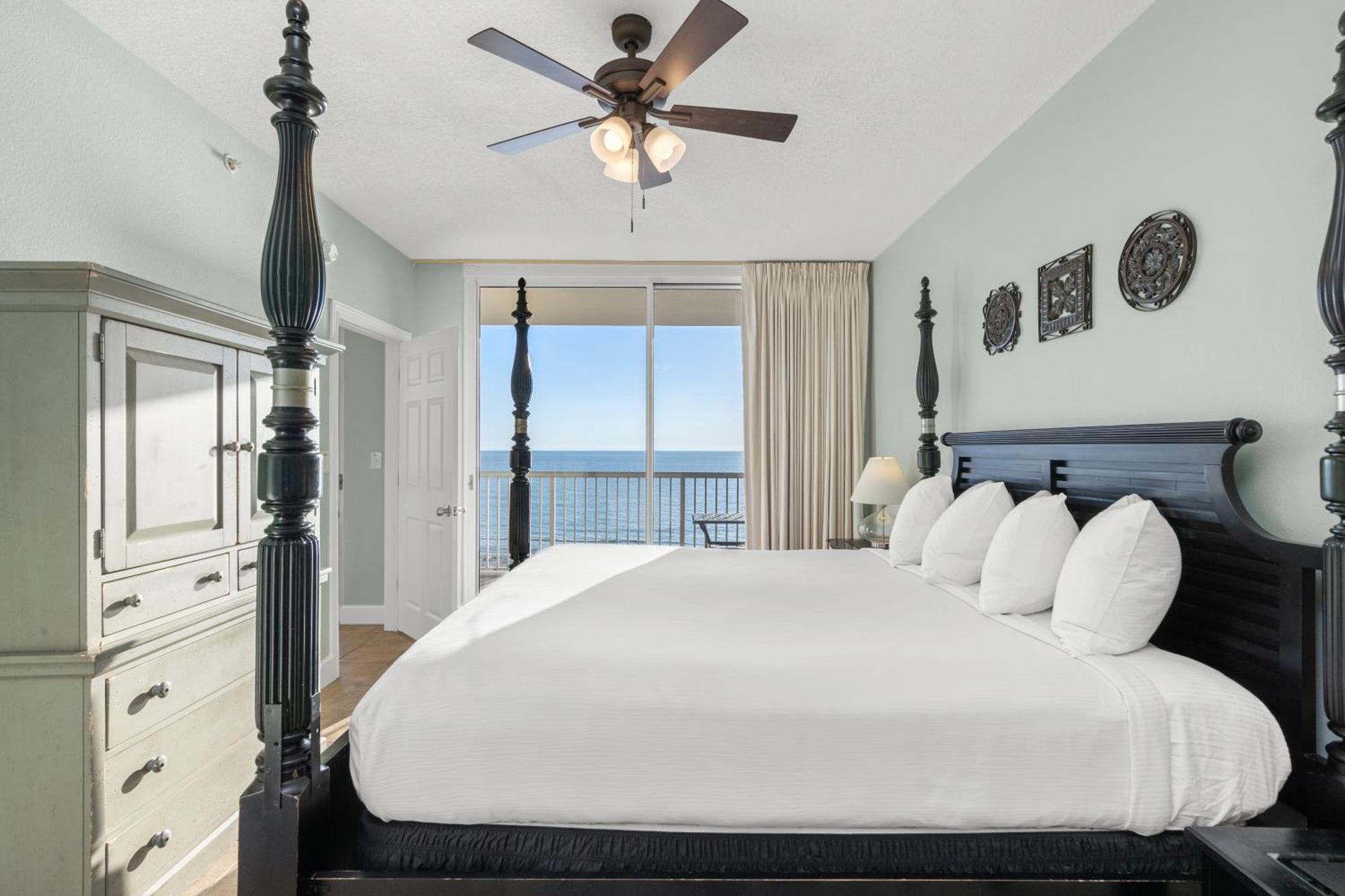 Official Majestic Beach Resort - Over 60 Units - All Ocean Front, Panama City Beach, Fl Экстерьер фото